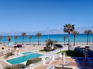 Apartament amb piscina de lloguer a Avenida Ferrandis Salvador 286