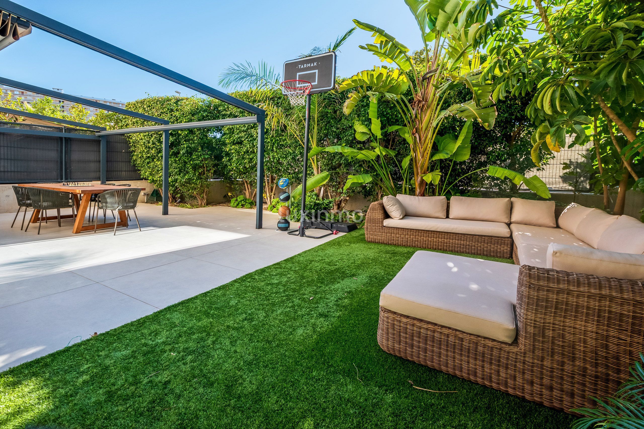 Terraza de Planta baja en venta en Alicante / Alacant con Aire acondicionado, Calefacción y Jardín privado