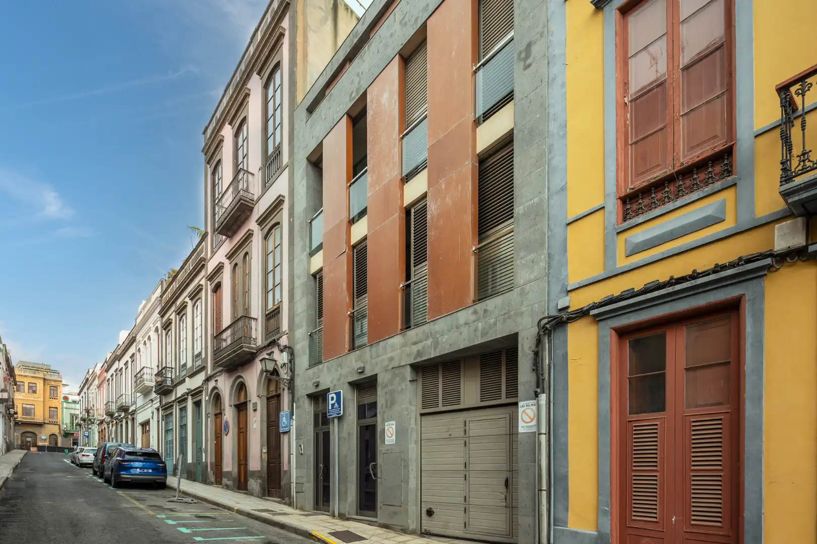 Office space with lift for sale in Calle Hernán Pérez de Grado 20, imagen 3