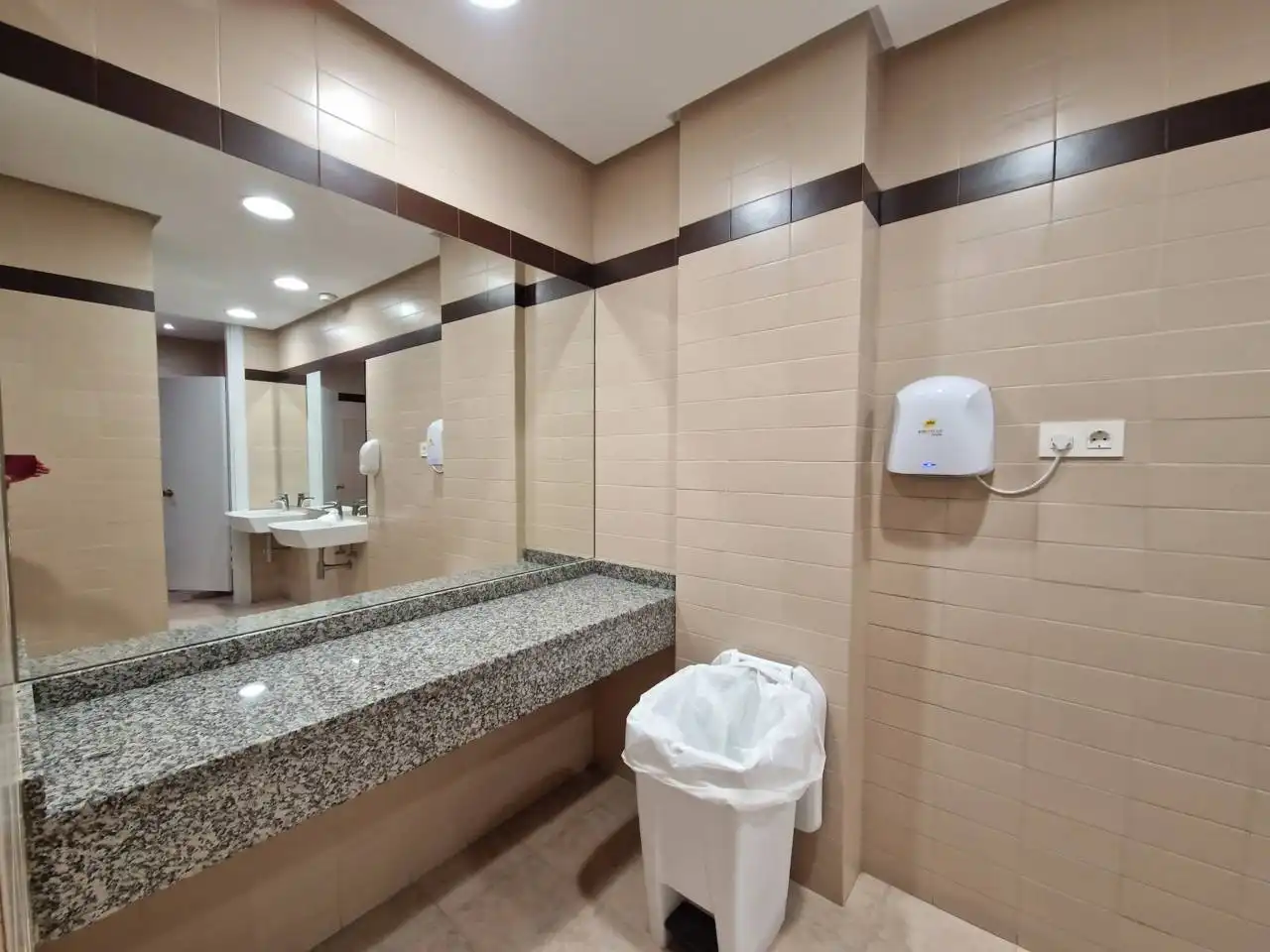 Büro mit Aufzug zur Miete in Calle Rodríguez Arias, imagen 15