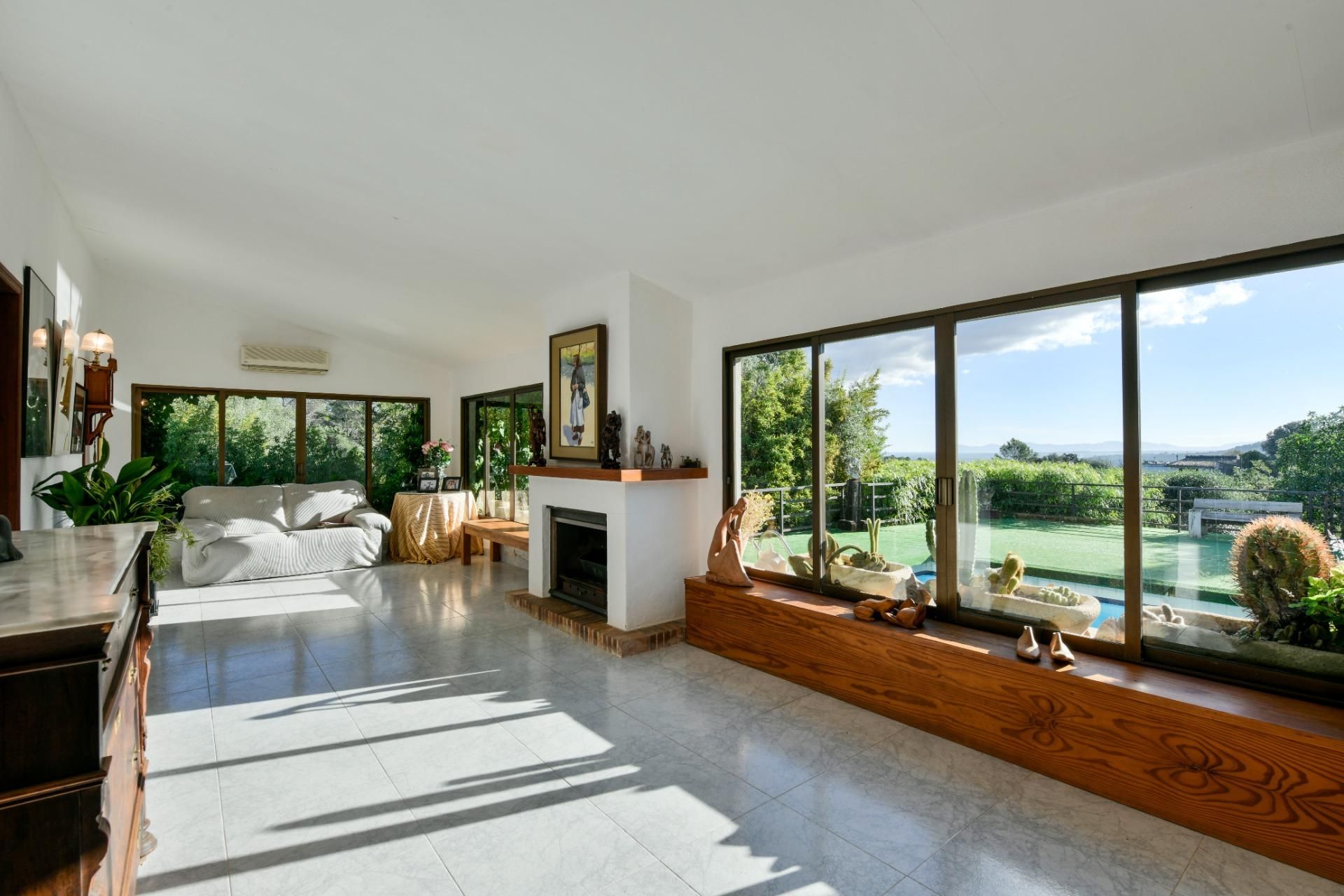 Sala d'estar de Finca rústica en venda en Inca amb Aire condicionat, Jardí privat i Terrassa