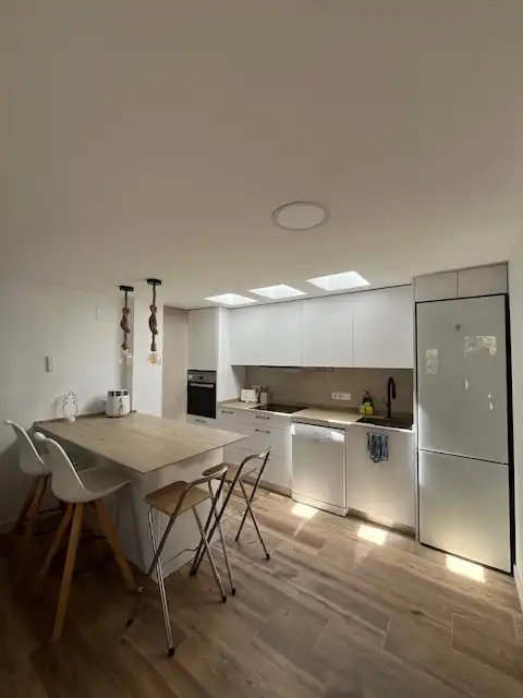 Cocina de Casa adosada de alquiler en Sant Joan d'Alacant con Aire acondicionado, Calefacción y Jardín privado