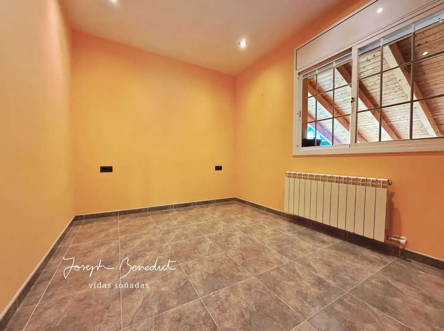 Houses for sale in Begues  with Air Conditioner, Heating and Private garden