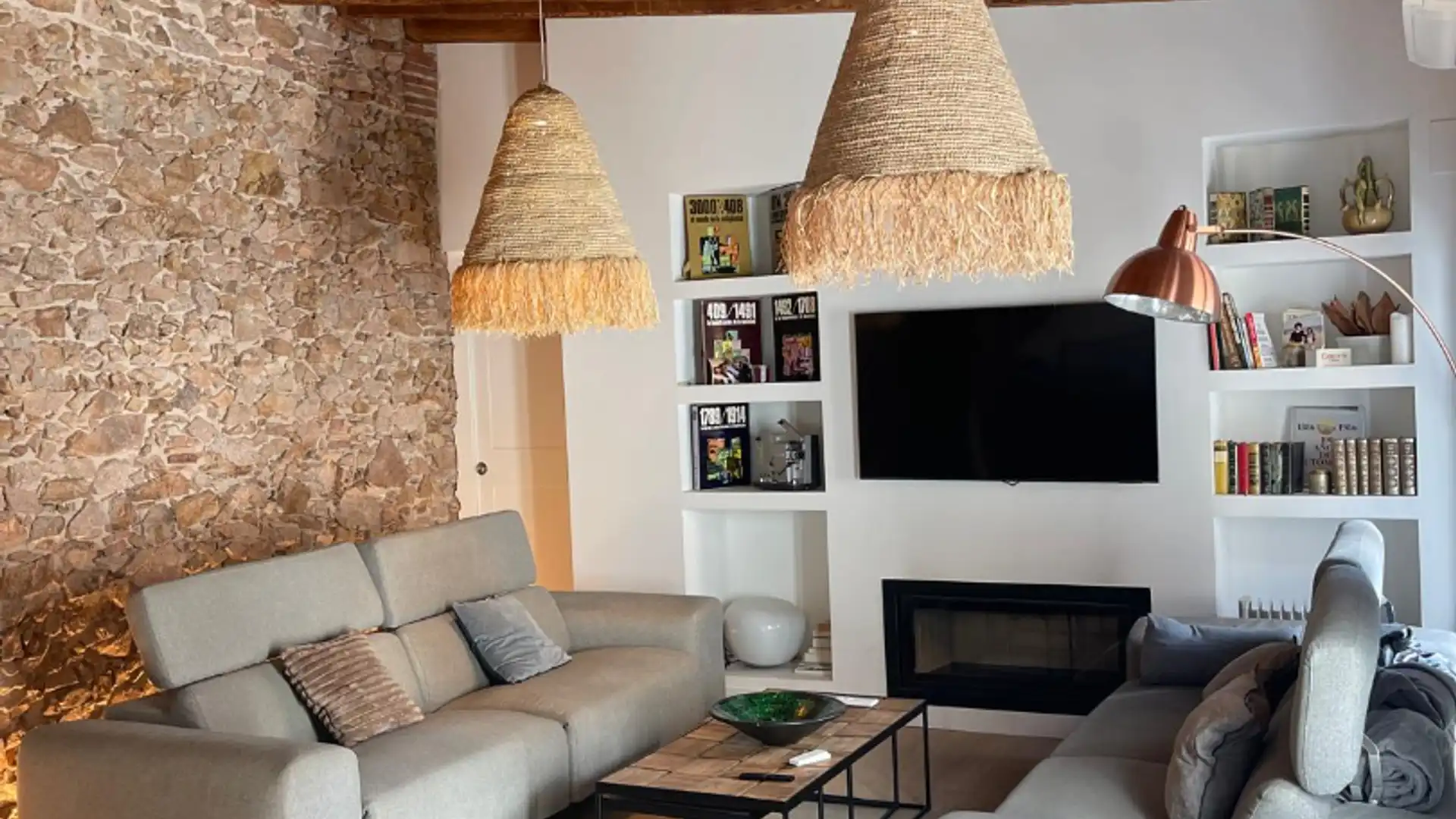 Sala d'estar de Casa o xalet en venda en Sant Feliu de Guíxols amb Aire condicionat, Calefacció i Terrassa