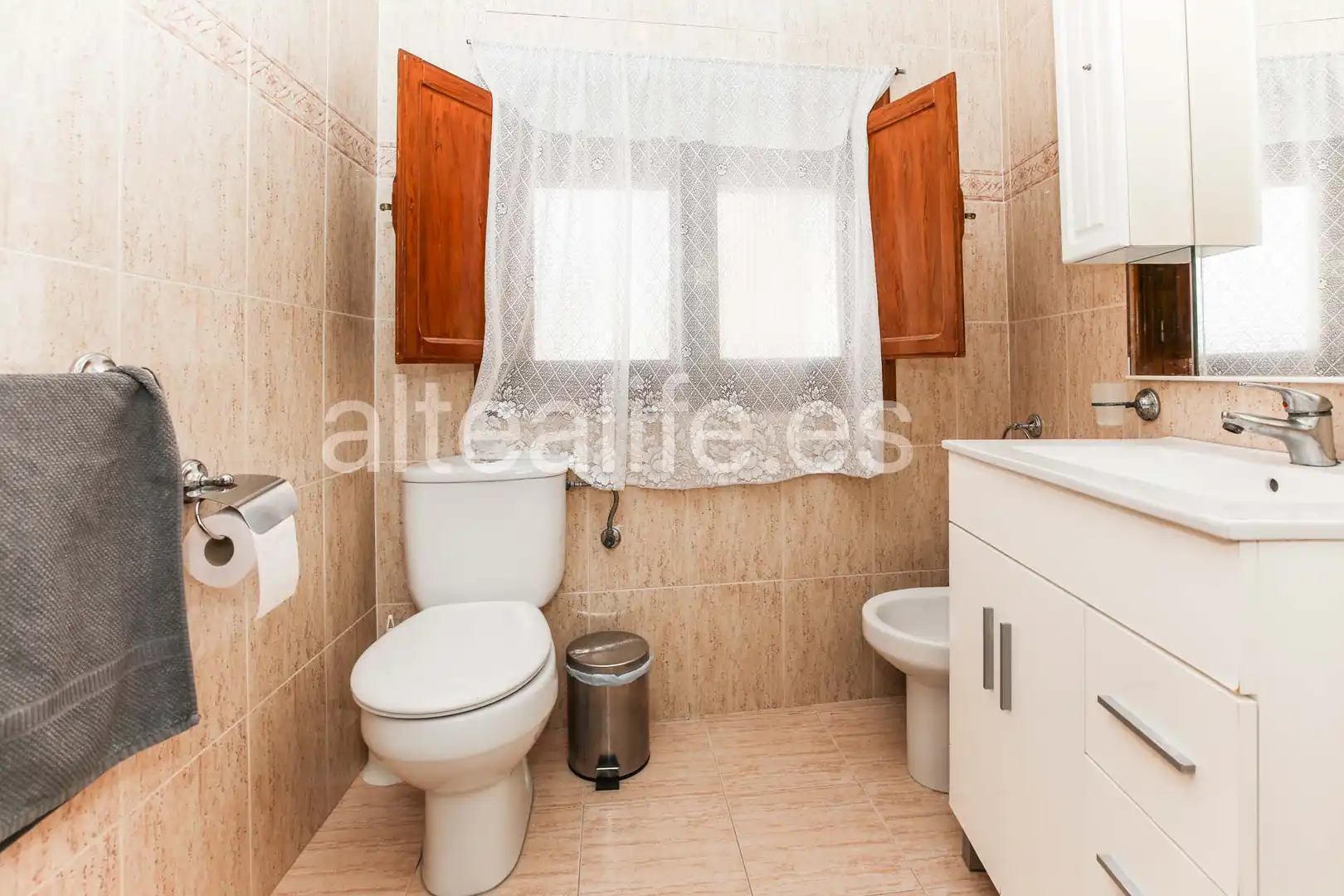 Baño de Casa adosada en venta en Polop con Aire acondicionado, Trastero y Balcón