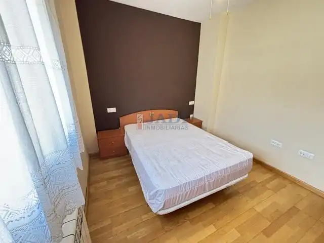 Habitación de Apartamento en venta en Valdepeñas con Aire acondicionado, Calefacción y Amueblado