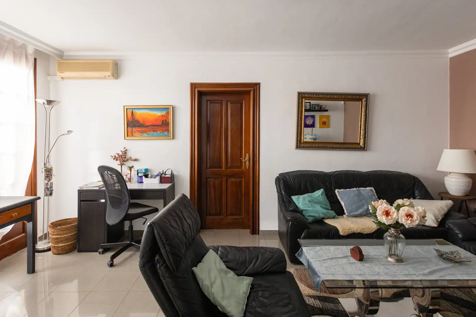 Sala d'estar de Casa o xalet en venda en Candelaria amb Aire condicionat, Jardí privat i Terrassa