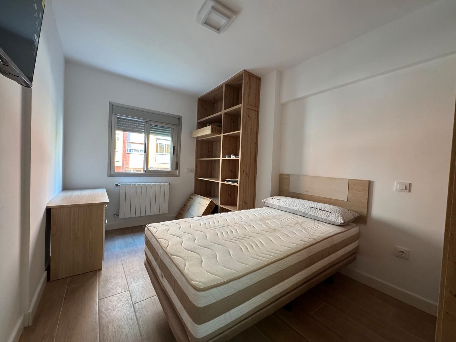Bedroom of Flat to rent in Cáceres Capital  with Air Conditioner, Heating and Furnished