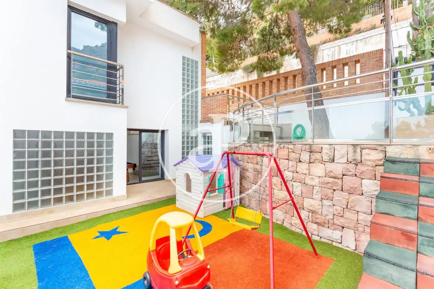 Jardí de Casa o xalet en venda en Sagunto / Sagunt amb Aire condicionat, Calefacció i Jardí privat