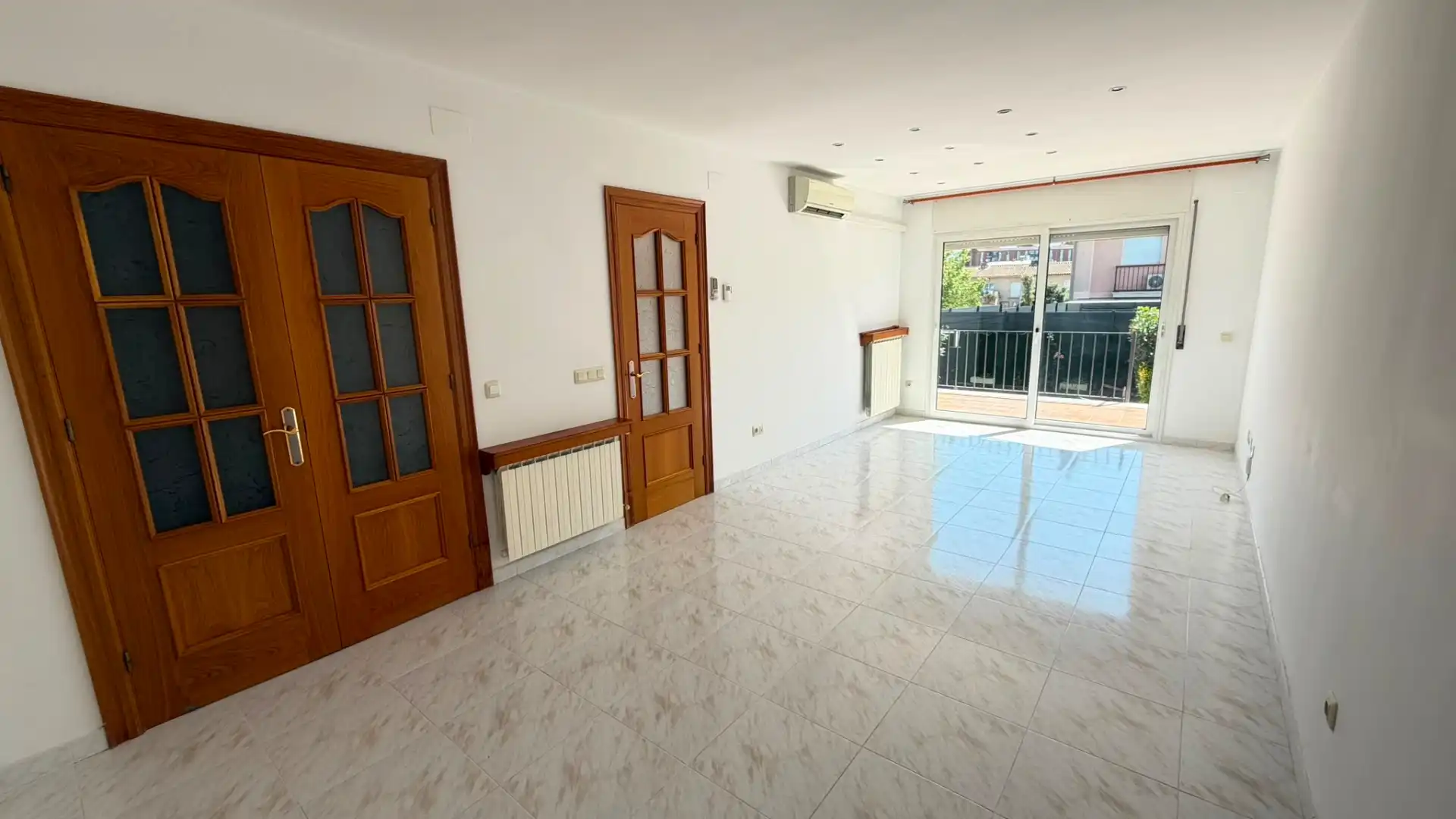 Detached homes for sale in Girona  with Air Conditioner, Heating and Private garden