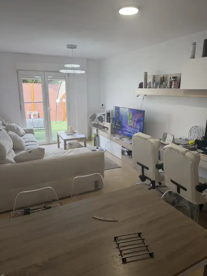 Sala de estar de Casa o chalet en venta en Villaverde de Medina con Jardín privado, Trastero y Balcón