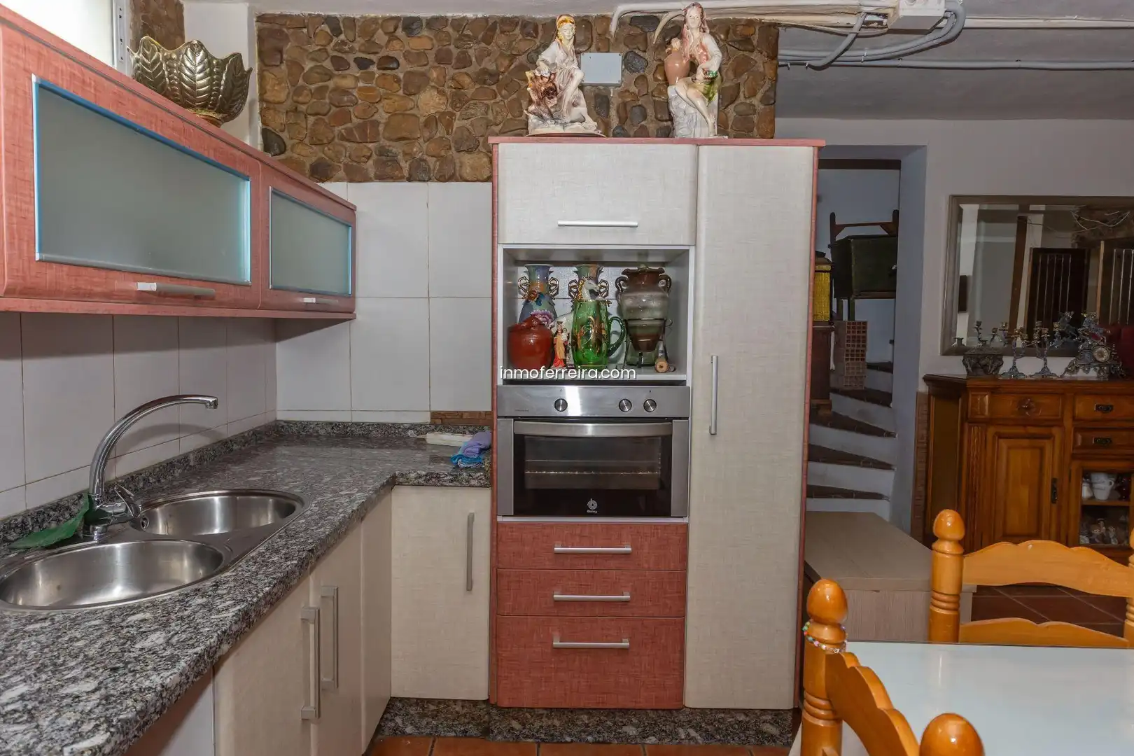 Kitchen of Houses for sale in Darro  with Storage room