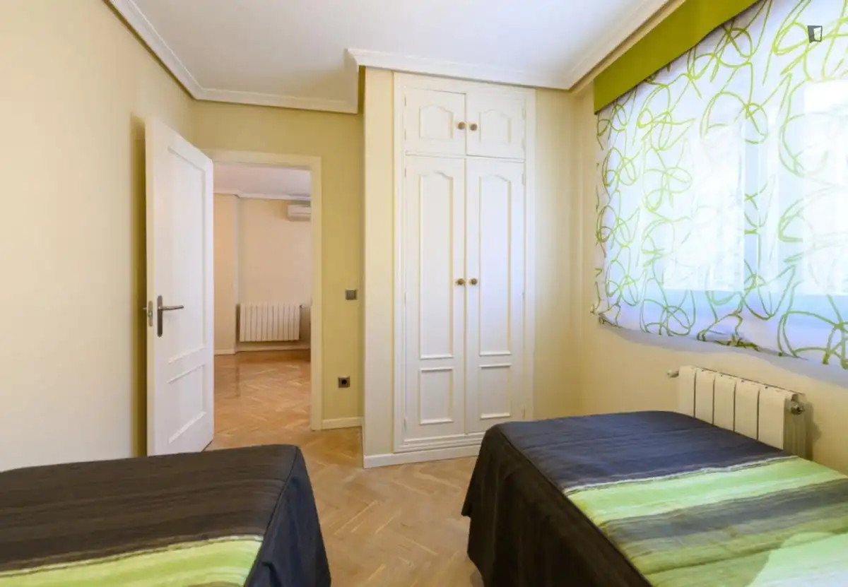 Bedroom of Apartments for rent in Madrid  with Air Conditioner, Heating and Furnished