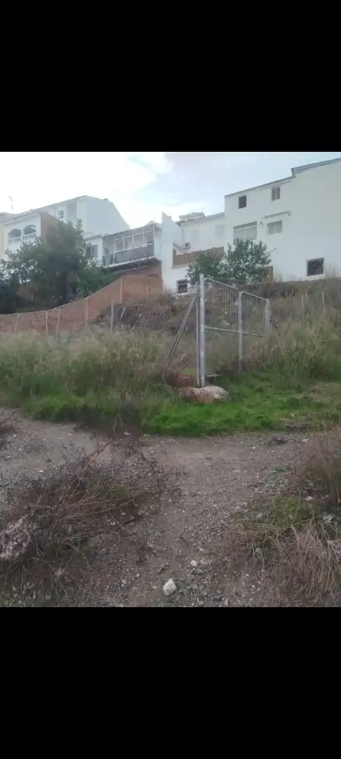 Terrenys i solars en venda a Benamocarra