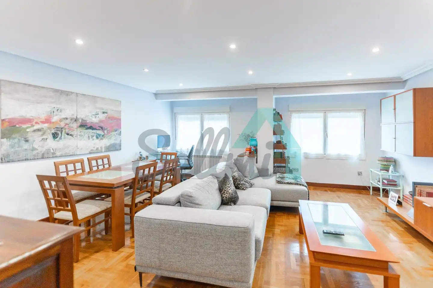 Sala de estar de Piso de alquiler en Gijón  con Calefacción, Parquet y Amueblado