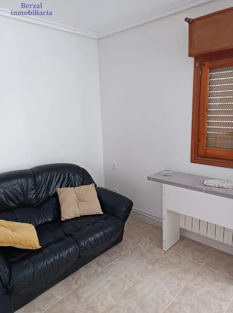 Casa o xalet en venda en Matute amb Terrassa, Moblat i Balcó