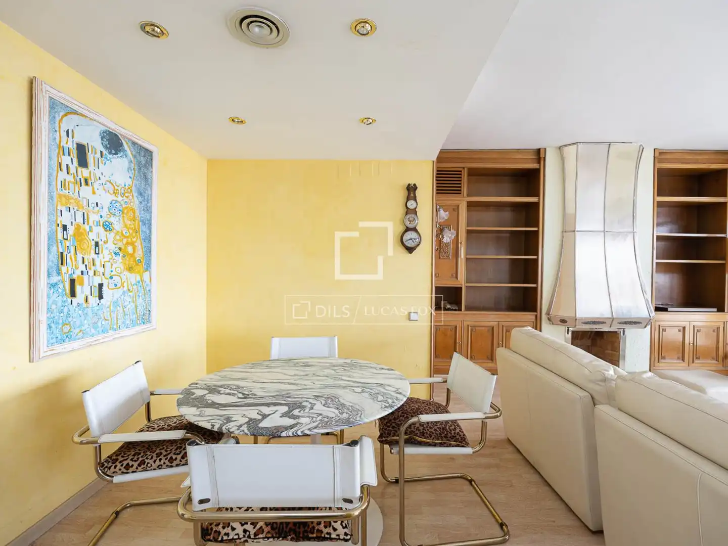 Dining room of Flat for rent in Barcelona  with Air Conditioner, Heating and Furnished