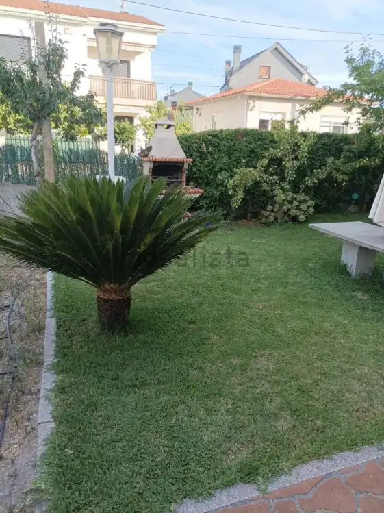 Jardín de Casa o chalet en venta en San Cibrao das Viñas con Calefacción, Jardín privado y Parquet
