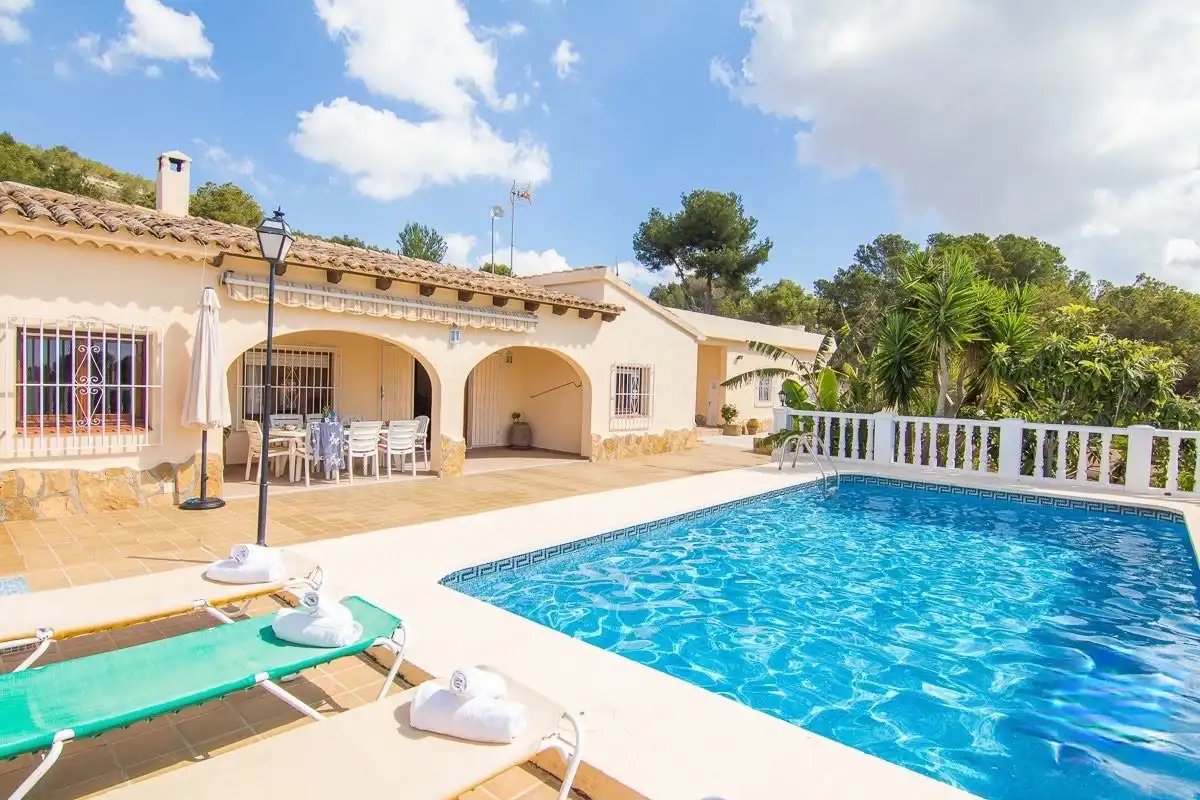 Piscina de Casa o chalet de alquiler en Benissa con Aire acondicionado, Calefacción y Jardín privado