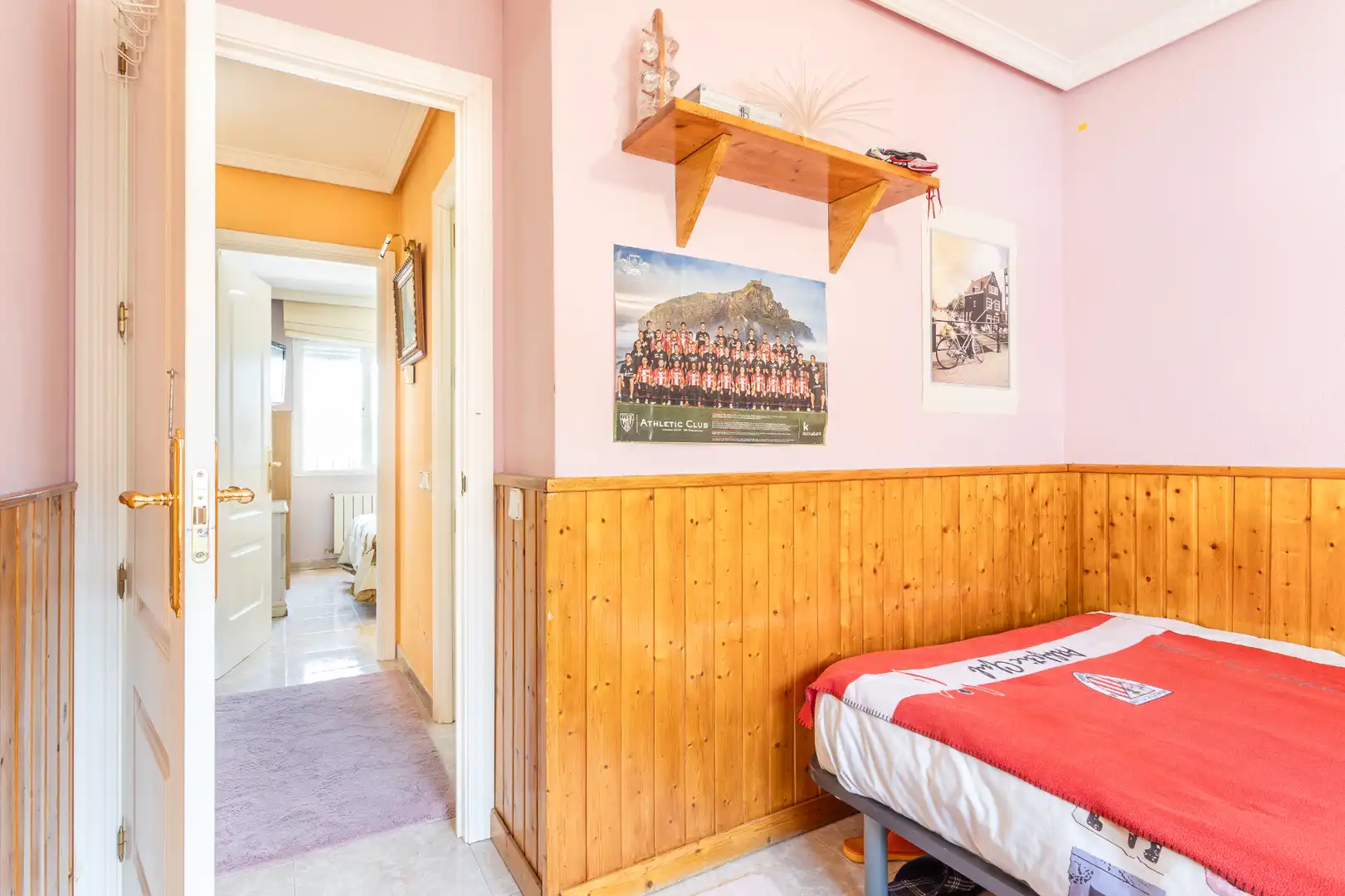 Bedroom of Flat for sale in Brunete  with Air Conditioner, Heating and Private garden