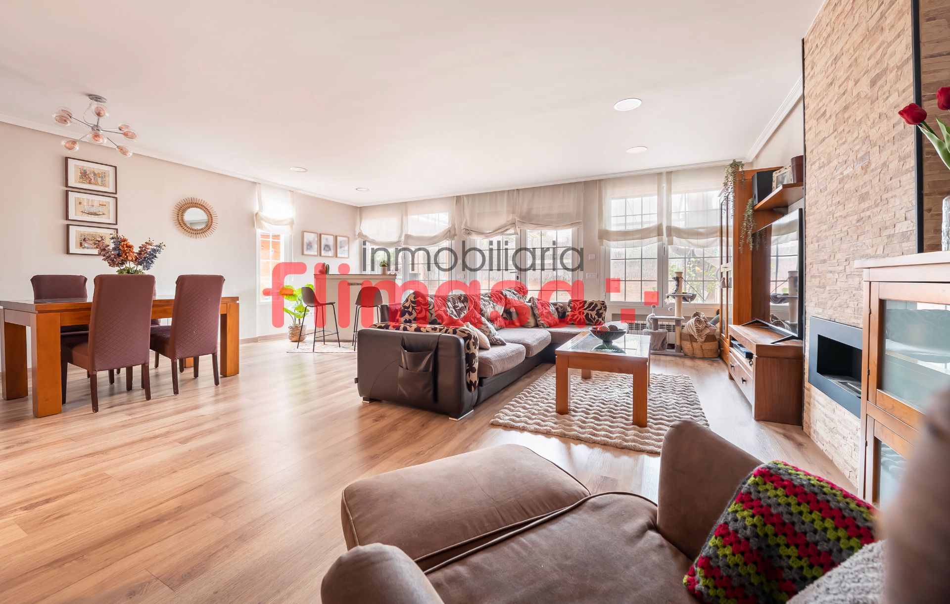 Sala d'estar de Casa adosada en venda en Villaviciosa de Odón amb Aire condicionat, Calefacció i Jardí privat