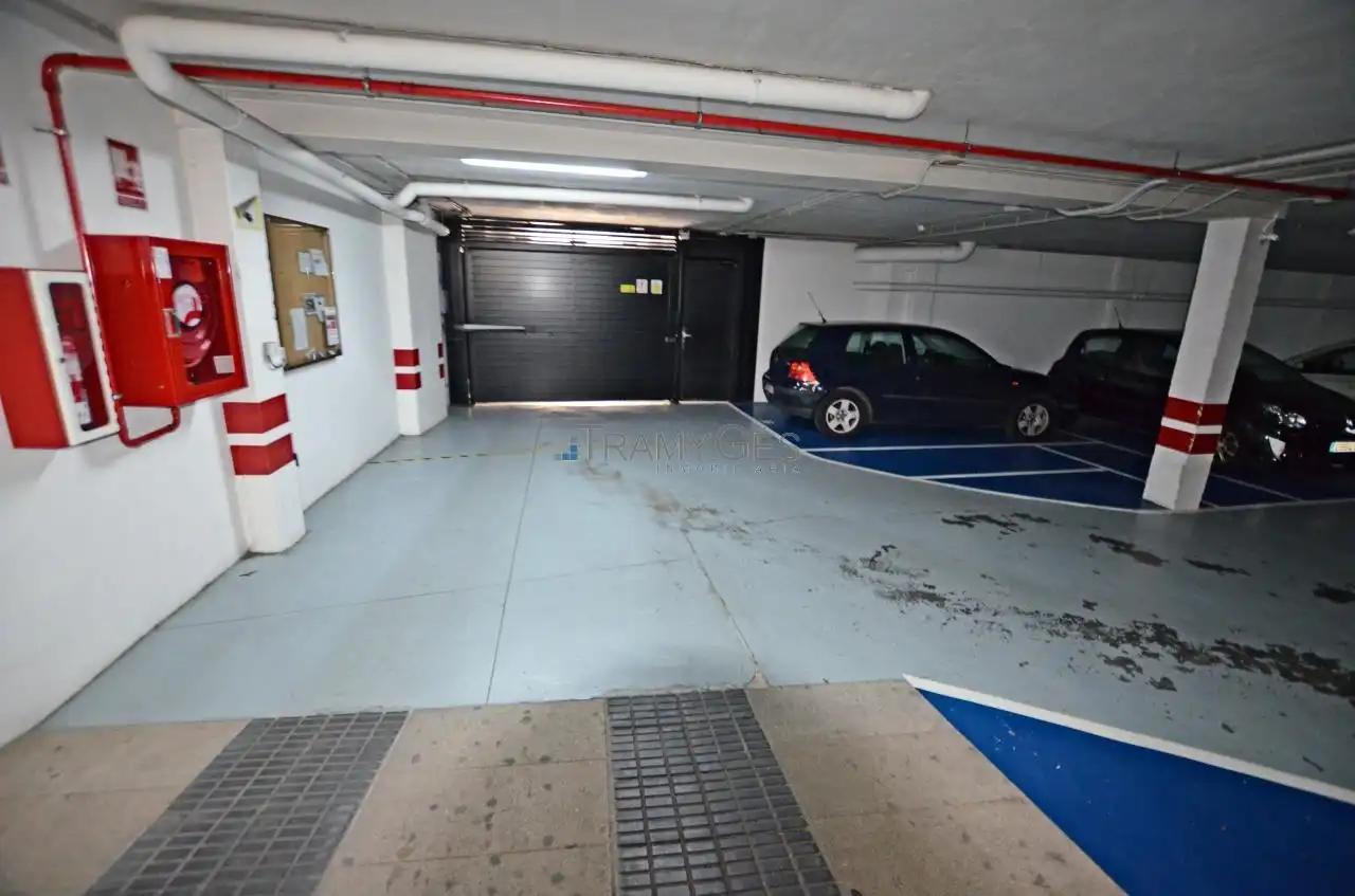 Garage zum Verkauf in MANUEL ALVAREZ, A Guarda