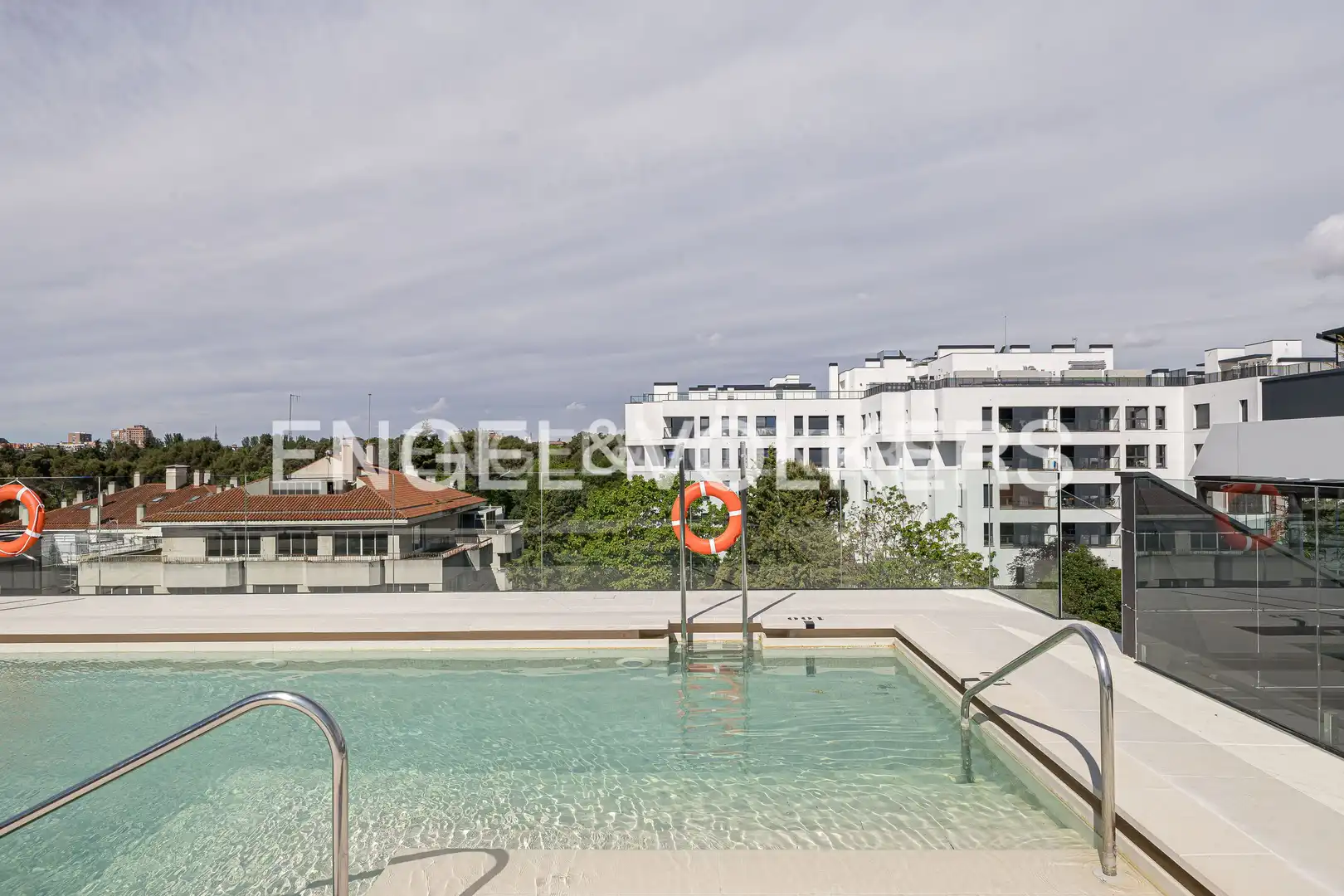 Àtic amb piscina en venda a San Blas, imagen 5