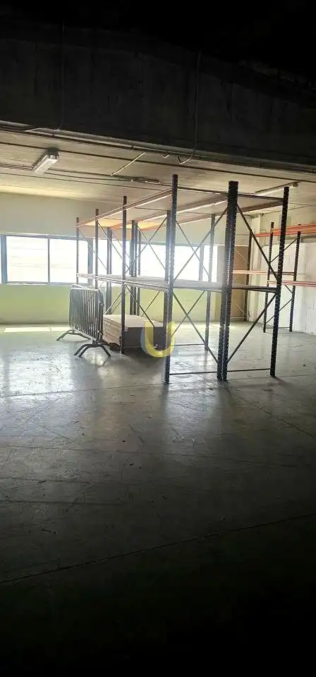 Nave industrial en alquiler en Reyes Católicos, imagen 10