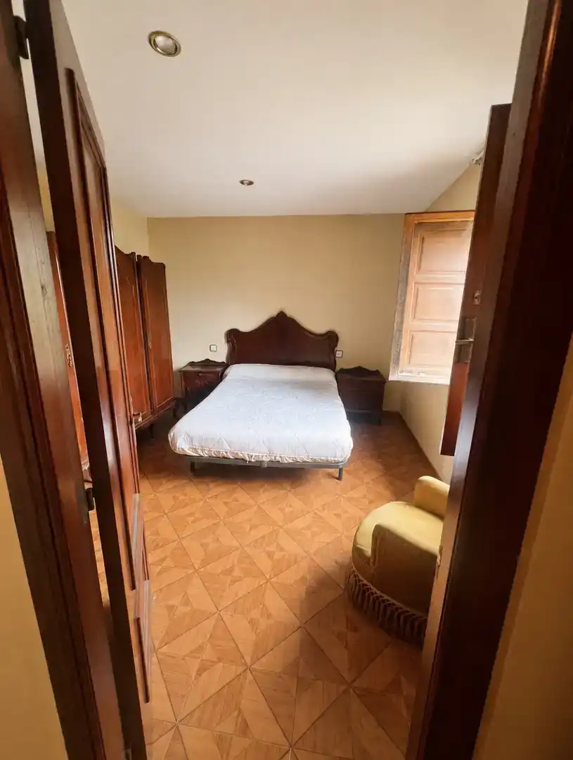 Habitación de Casa o chalet en venta en Oviedo 