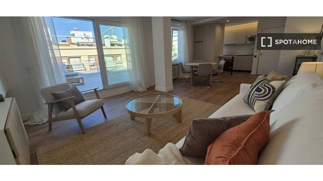 Piso en Alquiler en Nueva España