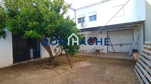 CASA ADOSADO CON PATIO EN GURAÑEA/DON HACHE