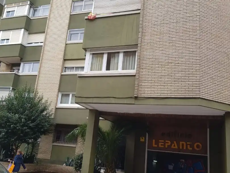 Außenansicht von Garage zur Miete in Valladolid