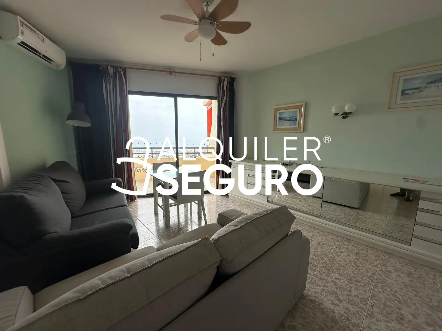 Living room of Flat for rent in Torremolinos  with Air Conditioner, Swimming Pool and Furnished