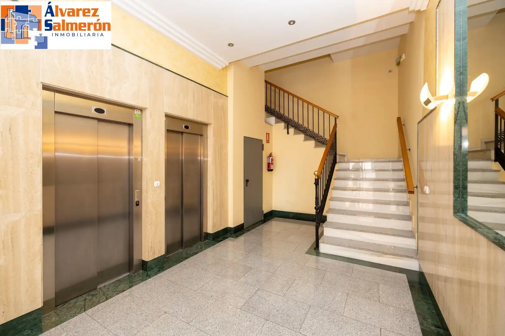 Appartement avec terrasse à vendre à Plaza CIUDAD DE LOS CARMENES, imagen 6