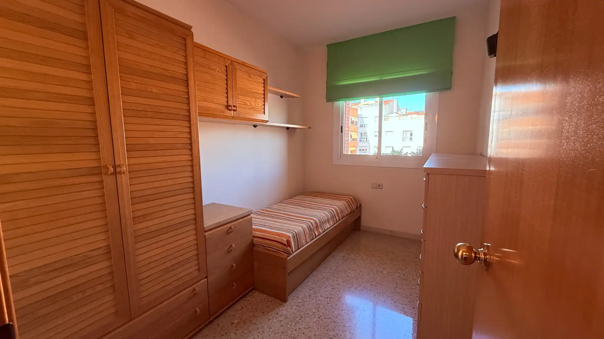 Schlafzimmer von Wohnung zum Verkauf in Cornellà de Llobregat mit Klimaanlage, Heizung und Möbliert