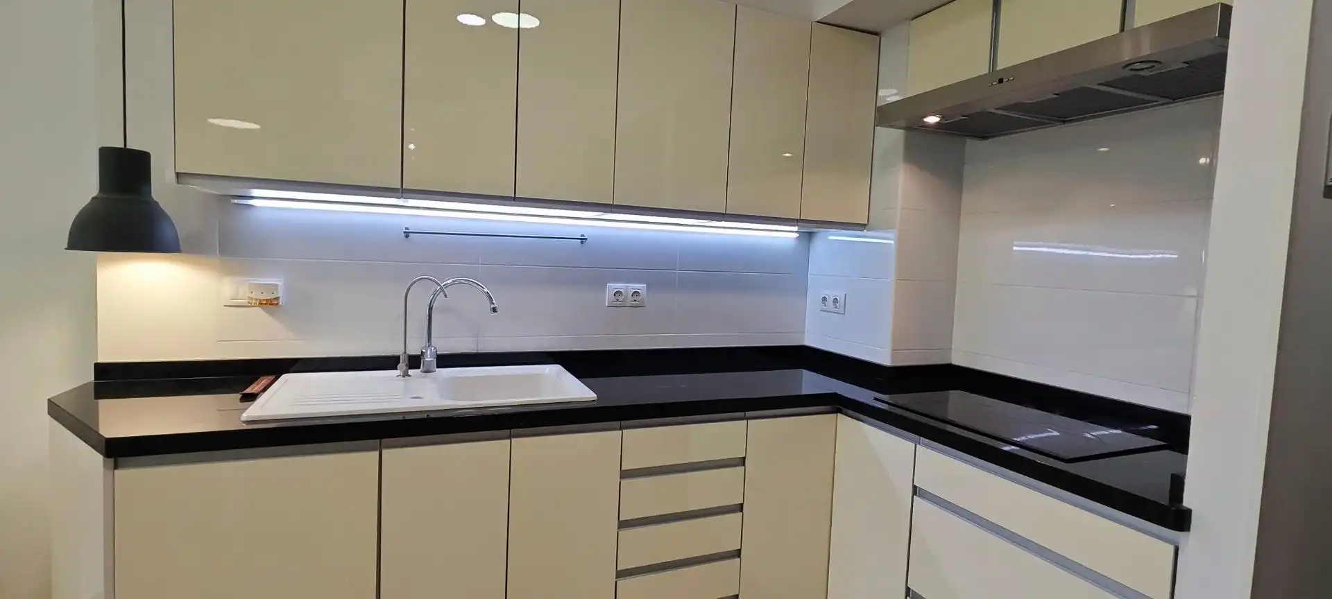Kitchen of Apartments for sale in Alicante / Alacant  with Air Conditioner, Private garden and Storage room