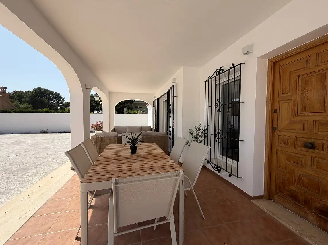 Terrassa de Casa o xalet en venda en Santa Pola amb Aire condicionat, Jardí privat i Piscina
