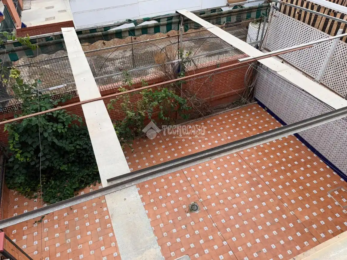 Terraza de Casa adosada en venta en Sevilla con Aire acondicionado y Alarma