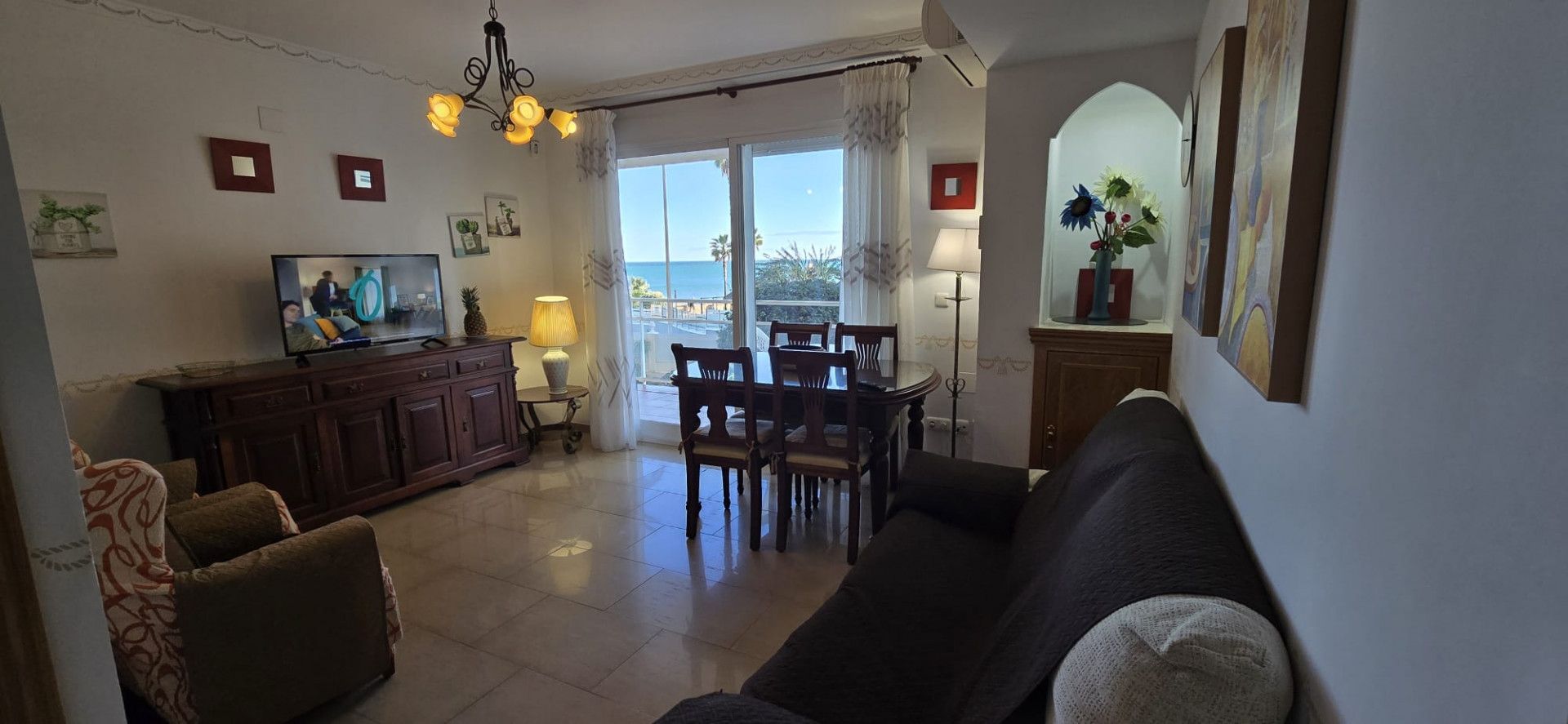 Comedor de Piso en venta en Torremolinos con Aire acondicionado, Terraza y Trastero