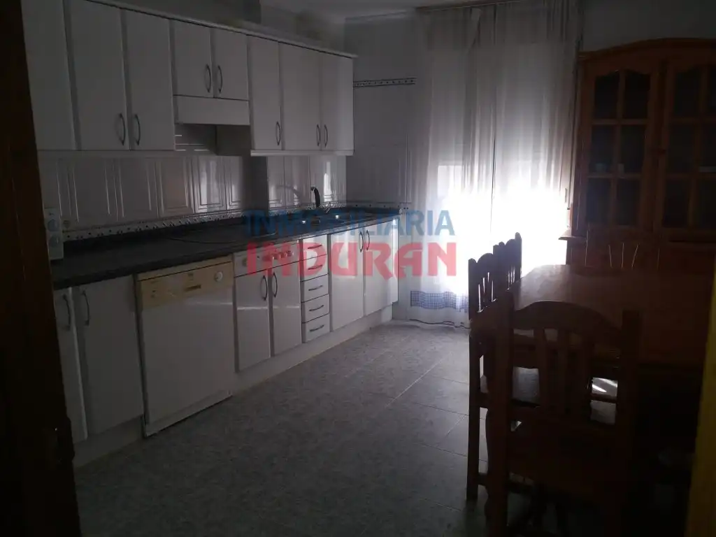 Duplex in vendita a Navalmoral de la Mata, imagen 2