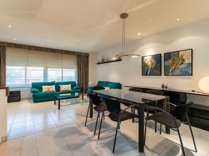Sala d'estar de Casa adosada en venda en Reus amb Terrassa