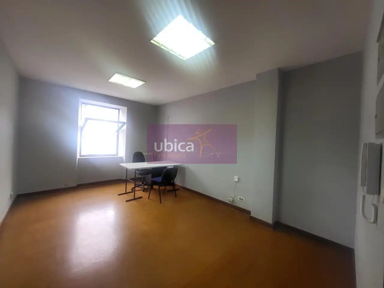Oficina amb ascensor en venda a Centro Urbano, imagen 2