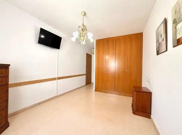 Dormitori de Apartament en venda en Villajoyosa / La Vila Joiosa amb Aire condicionat, Terrassa i Moblat