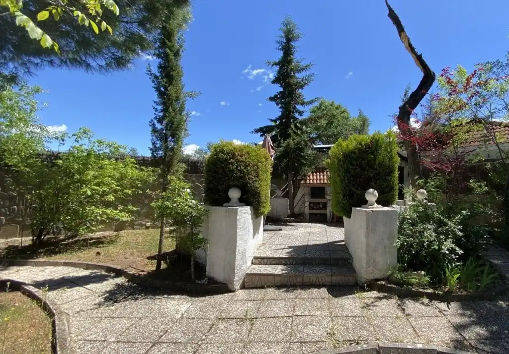 Jardí de Casa o xalet en venda en Cadalso de los Vidrios amb Aire condicionat, Calefacció i Jardí privat