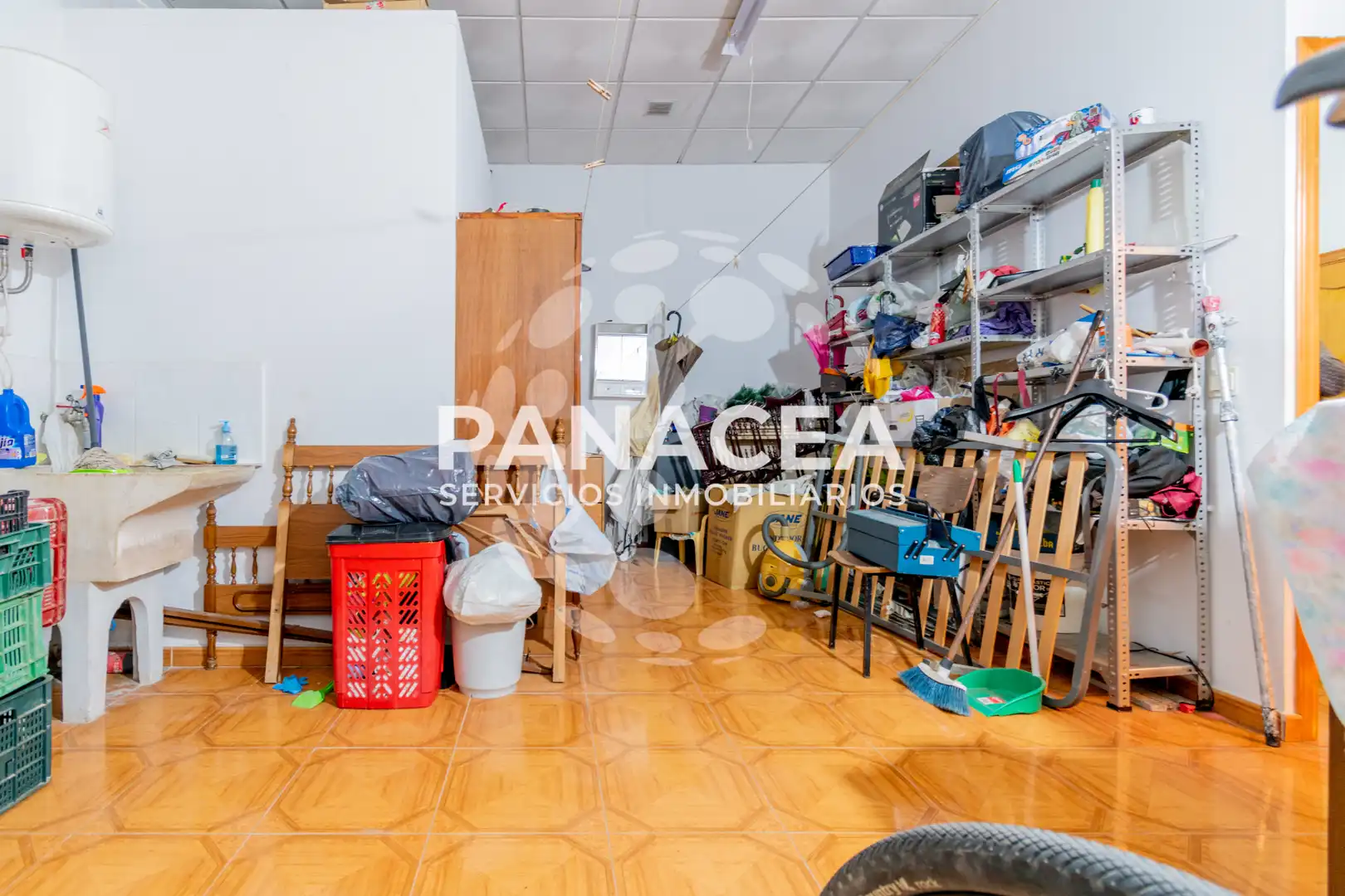 Local en venta en Vícar