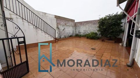 Foto 2 de Casa adosada en venta en Medellín, Badajoz