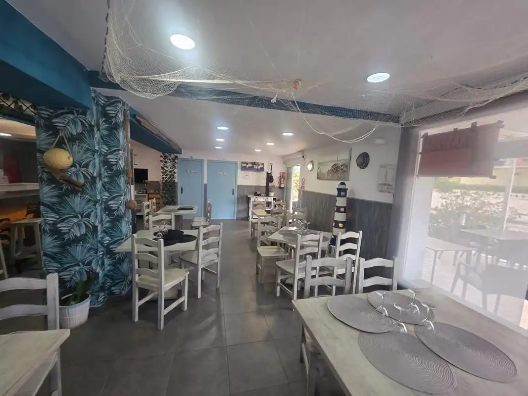 Local en venda en Dénia amb Terrassa i Moblat