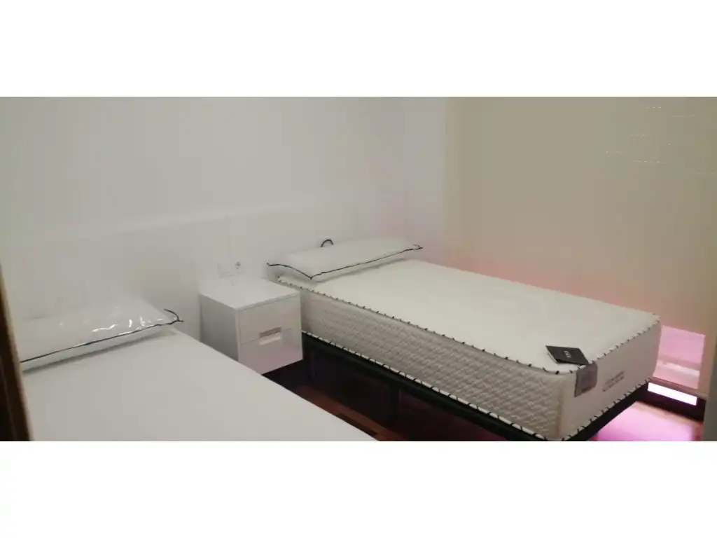 Schlafzimmer von Wohnungen zur Miete in Casco Antiguo