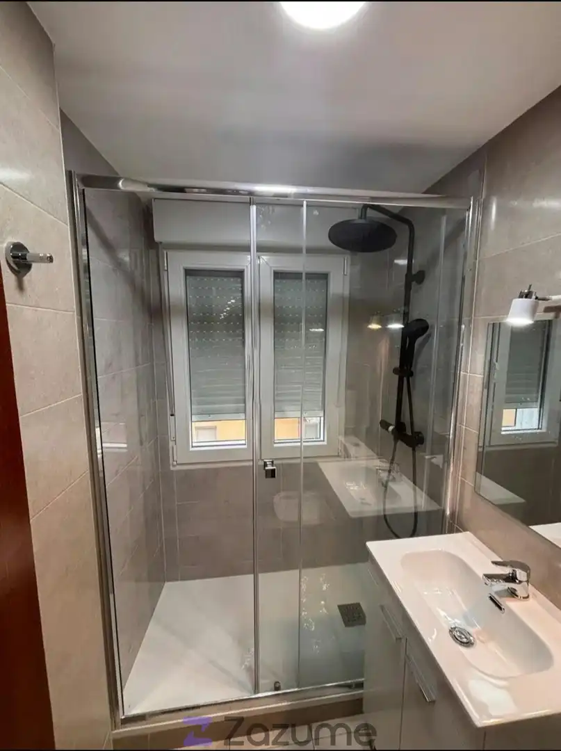 Baño de Apartamento de alquiler en Briviesca con Calefacción, Amueblado y Horno