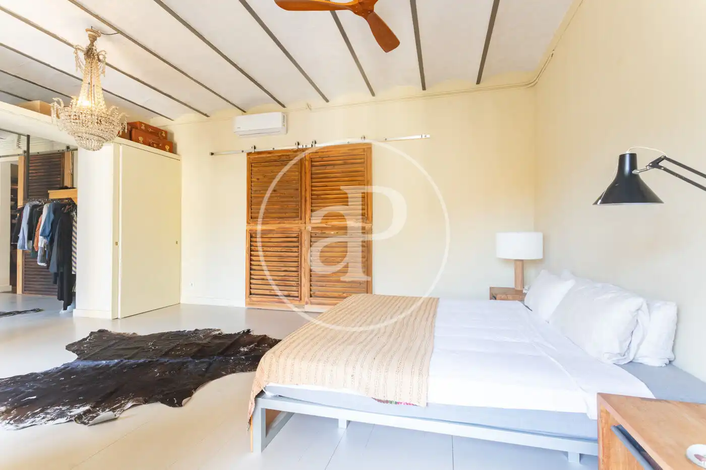 Habitación de Piso de alquiler en Barcelona con Calefacción, Amueblado y Balcón